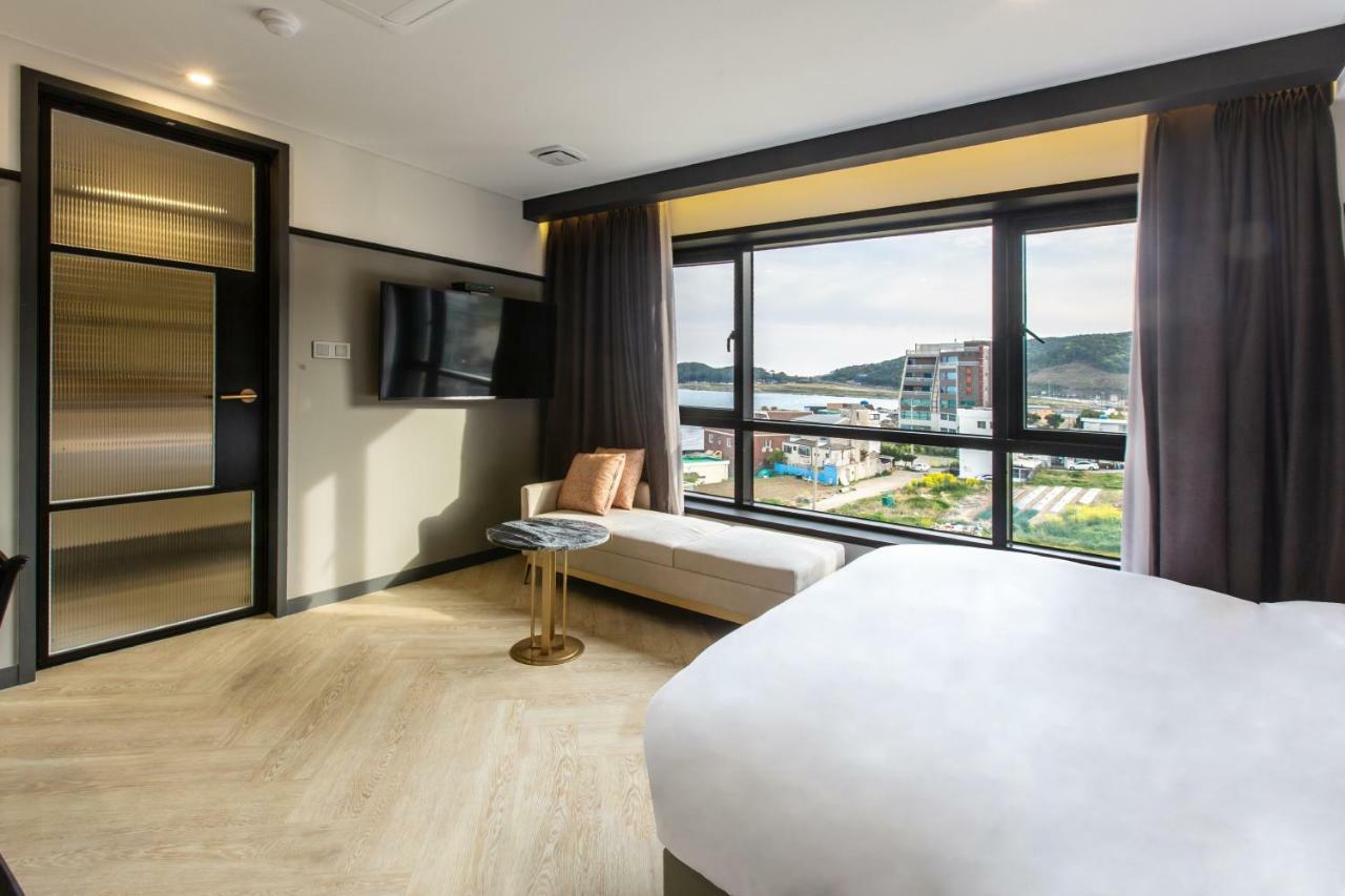 Brown Dot Gijang Yeonhwari Hotel ปูซาน ภายนอก รูปภาพ