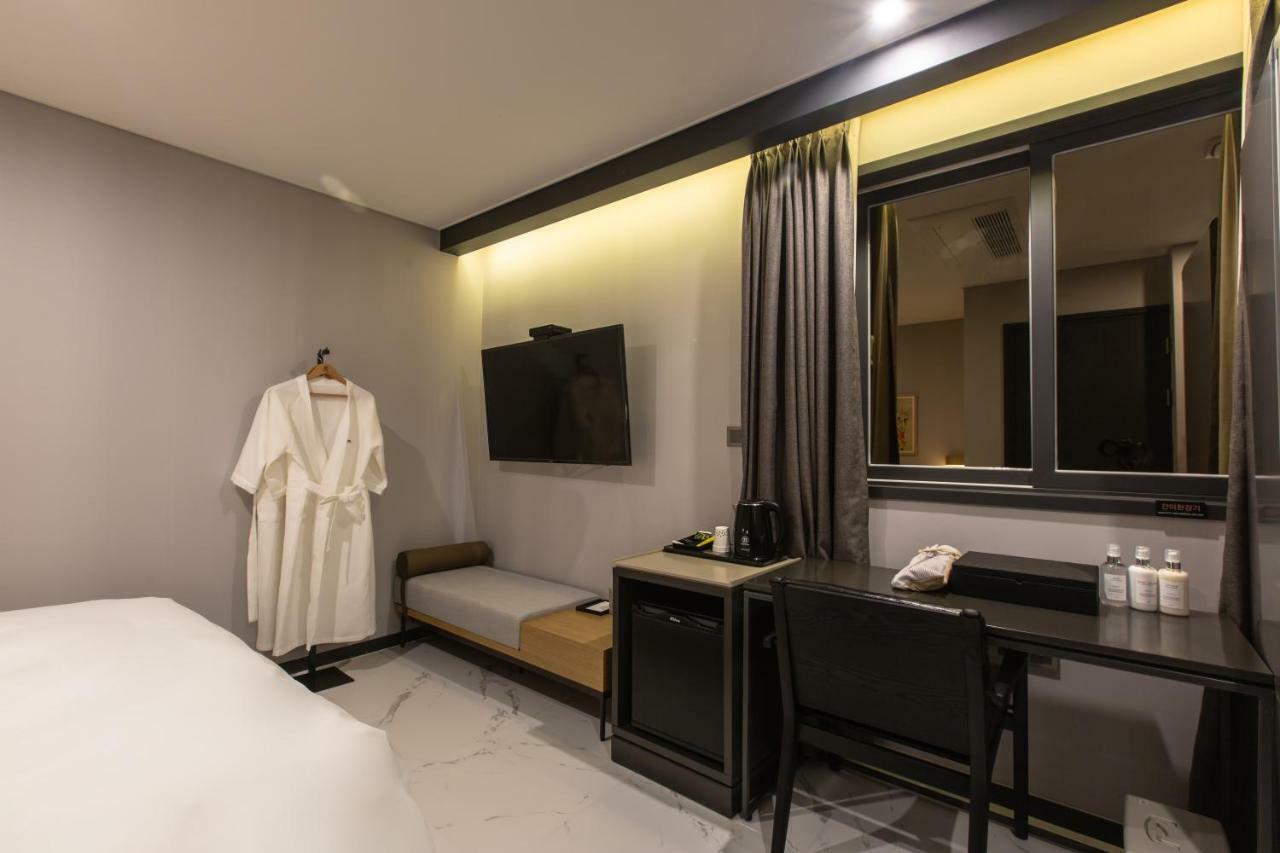 Brown Dot Gijang Yeonhwari Hotel ปูซาน ภายนอก รูปภาพ