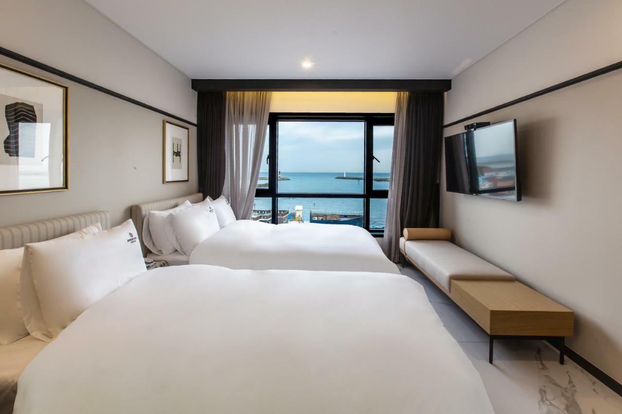 Brown Dot Gijang Yeonhwari Hotel ปูซาน ภายนอก รูปภาพ