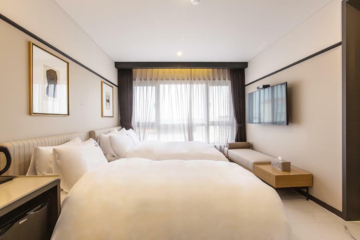 Brown Dot Gijang Yeonhwari Hotel ปูซาน ภายนอก รูปภาพ
