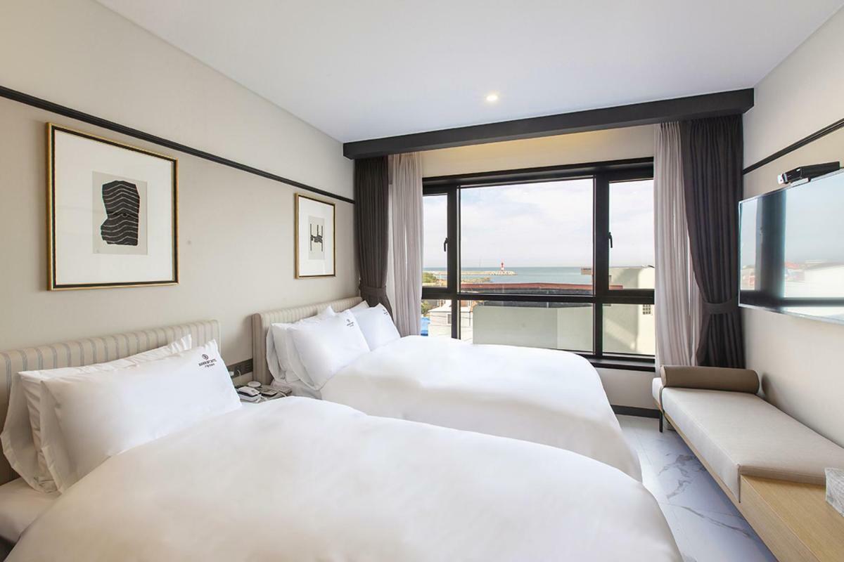 Brown Dot Gijang Yeonhwari Hotel ปูซาน ภายนอก รูปภาพ